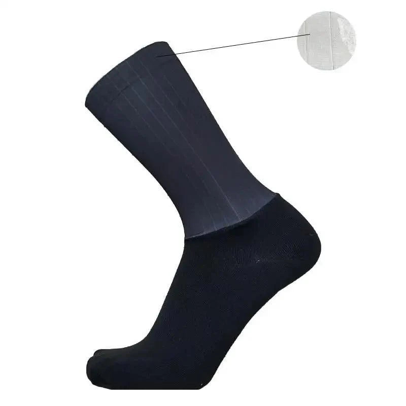Stylish Summer  Breathable Cycling Socks For Men Anti Slip Seamless Sports Cycling Socks For Men Modern Design Running Sports Socks Stevvex