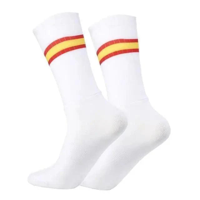 Stylish Summer  Breathable Cycling Socks For Men Anti Slip Seamless Sports Cycling Socks For Men Modern Design Running Sports Socks Stevvex