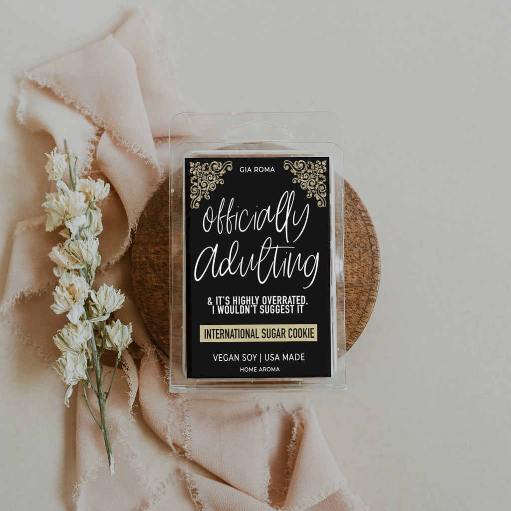 International Sugar Cookie Scented Candle Sweet Vanilla Sugar Bakery Holiday Nostalgia Fragrance BandsCo Straps