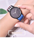 Summer Style Canvas Women Quartz Watch New Fashion Casual Wristwatches Woman Outdoor Unisex Watches Casual Sports Wrist Watch With Nylon Strap Elegant Design