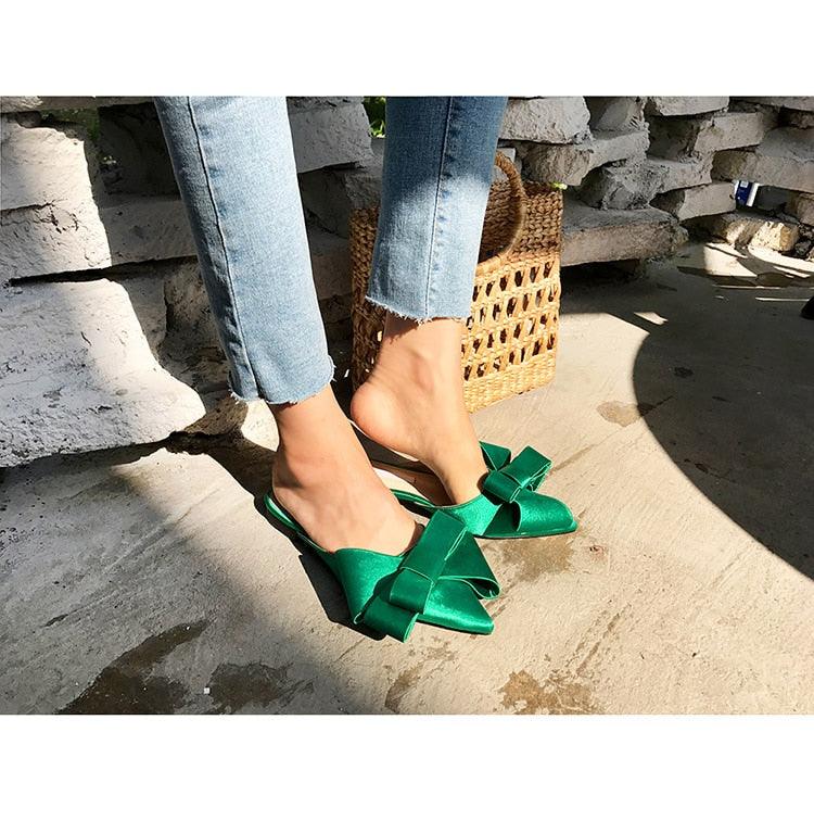 Summer Women's Shoes Silk Satin Trendy Slippers Flat Heel Women's Shoes Silk Satin Pointed Bow Tie Flat Heel Outdoor Sandals Slides Party Sandals Casual Shoes Summer Low Heeled Stevvex