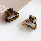 Sweet Mini Acetate Hair Clip for Women Girls Hair Claw Chic Barrettes Crab Hairpins Styling Claw Clips Fashion Hair Gorgeous Hair Accessories For Women Stevvex