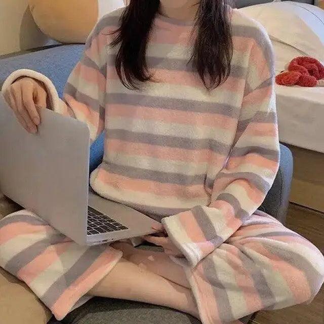 Trendy Pajama Women Thick Flannel Warm Female Winter Pajama Set Long Sleeve Full Trousers Two Piece Pajamas  Cartoon Pajamas Women Pajamas Set Sleepwear Autumn Plus Size Top Long Pant Sleepwear Girls Pajamas Stevvex