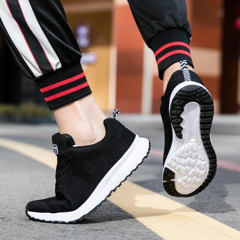 Unisex White Sneakers Mesh Sports Trainers Running Summer Mens Flat Casual Sport Shoes Casual Sports Tennis Road Sneakers Comfortable Modern Design Stevvex