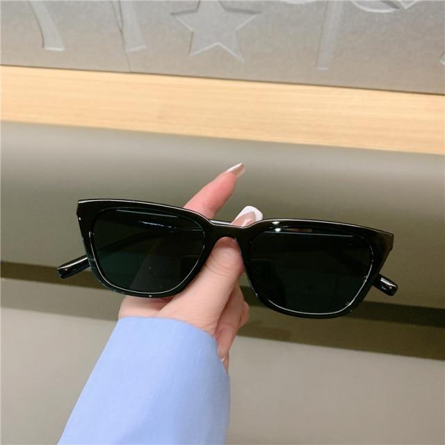 Vintage Narrow Cat Eye Sunglasses Cat's Eye Style Sunglasses For Women New Retro Style & Fashionable & Designer Shades Of Glasses Elegant Sunglasses Stevvex