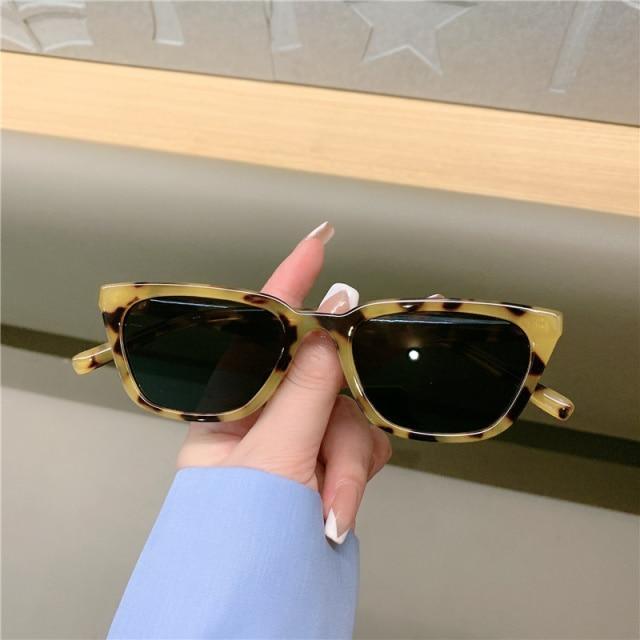 Vintage Narrow Cat Eye Sunglasses Cat's Eye Style Sunglasses For Women New Retro Style & Fashionable & Designer Shades Of Glasses Elegant Sunglasses Stevvex