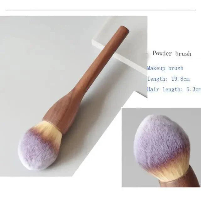 Vintage Style 1Pcs European Wood Handle Makeup Brush High Quality Loose Powder Brush Foundation Brush Super Soft Theatre Makeup Stevvex