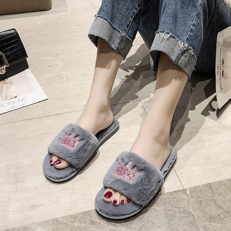 Warm Fluffy Slippers Women Faux Fur Slipper Indoor Floor Slides Flat Soft Furry House Shoes Heart Shape Flip Flops Faux Fur Memory Foam Cozy Flat Spa Slide Slippers Comfy Open Toe Design Stevvex