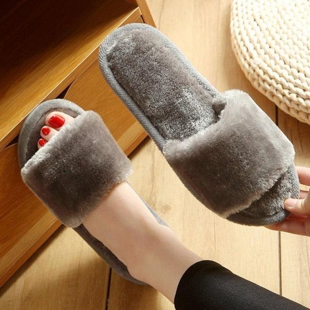 Warm Fluffy Slippers Women Faux Fur Slipper Indoor Floor Slides Flat Soft Furry House Warm Comfortable Fuzzy Furry Bedroom Slippers Indoor Cozy Memory Foam Anti-Slip Flip Flops Stevvex