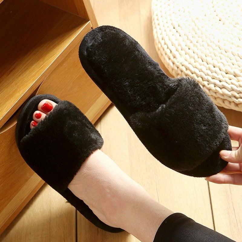 Warm Fluffy Slippers Women Faux Fur Slipper Indoor Floor Slides Flat Soft Furry House Warm Comfortable Fuzzy Furry Bedroom Slippers Indoor Cozy Memory Foam Anti-Slip Flip Flops Stevvex