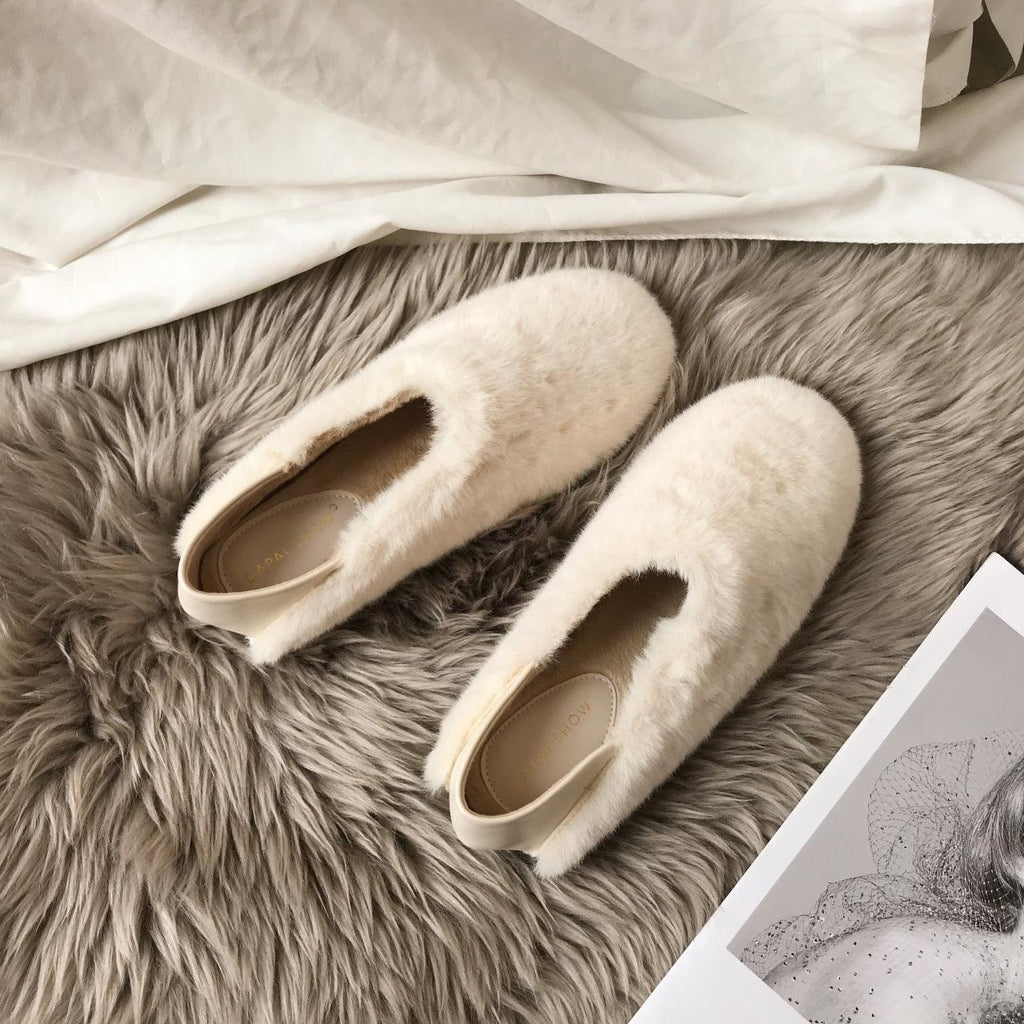 Warm Fur Loafers Women Winter Shoes Indoor Furry Flats Round Toe Fluffy House Warm Wool Slippers Memory Foam Anti-Skid Sole House Shoes Indoor Outdoor Slippers Stevvex