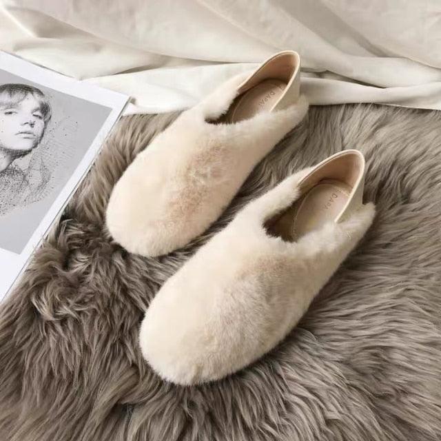 Warm Fur Loafers Women Winter Shoes Indoor Furry Flats Round Toe Fluffy House Warm Wool Slippers Memory Foam Anti-Skid Sole House Shoes Indoor Outdoor Slippers Stevvex