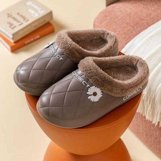 Waterproof Slippers Winter Women House Slippers Leather Warm Fur Slippers Unisex Home Slippers Indoor Floor Shoes Plush Fleece Lined House Shoes Anti-Skid Women Slippers Stevvex