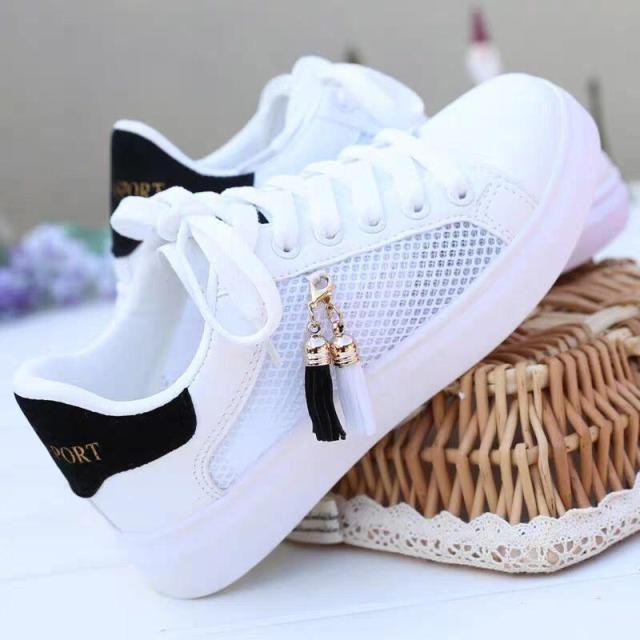 White Women Breathable Sneakers Casual Sports Flat Low Top Sneaker Lace-up Classic Shoes Girls Comfortable Women's Casual Flats Elegant Soft Walking Sneakers Stevvex
