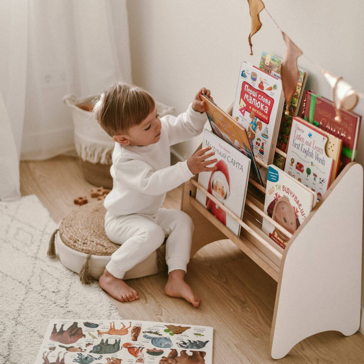 Wooden Montessori Bookshelf - SJB-DIAMOND ELITES