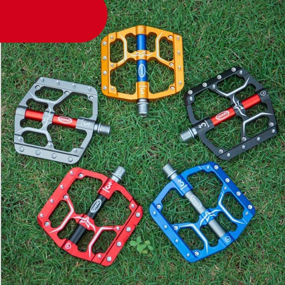 Wide Flat Mountain Road Cycling Bicycle Bike Pedal 3 Sealed Bearings 9/16 in Aluminum With Removable Antiskid Cleats Mountain Bike Pedal Platform Flat Bicycle Pedals Aluminum Alloy Non-Slip Metal Bike Pedals With 3 Bearings For Road Stevvex