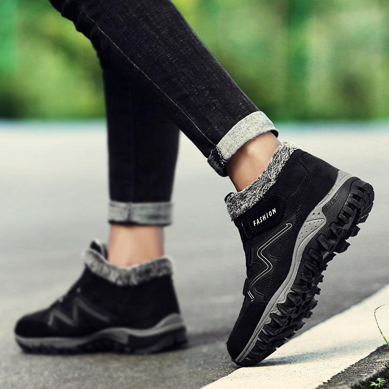 Winter Boots With Fur Warm Leather Snow Boots Mens Winter Work Casual Shoes High Top Rubber Ankle Boots Keep Warm Anti-Slip Soft Sole Warm Fur Lined Winter Ankle Booties Stevvex