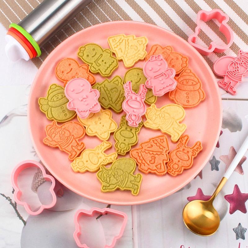 Winter Cartoon Biscuit Mould Christmas Cookie Cutters Christmas Molds ABS Plastic Baking Mould Cookie Tools Cake Decorating Tools Cartoon Cookie Christmas Tree Shaped Biscuit Molds Stevvex