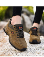 Winter Couple Outdoor Hiking Shoes Winter Warm Men's Shoe Lightweight Non-Slip Sneakers Low Top Walking Shoes For Outdoor Trailing Walking Climbing Running Shoes For Cold Weather Stevvex