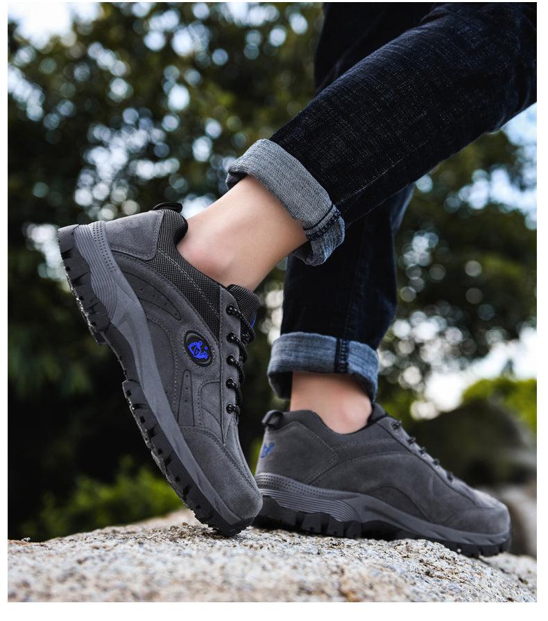 Winter Couple Outdoor Hiking Shoes Winter Warm Men's Shoe Lightweight Non-Slip Sneakers Low Top Walking Shoes For Outdoor Trailing Walking Climbing Running Shoes For Cold Weather Stevvex