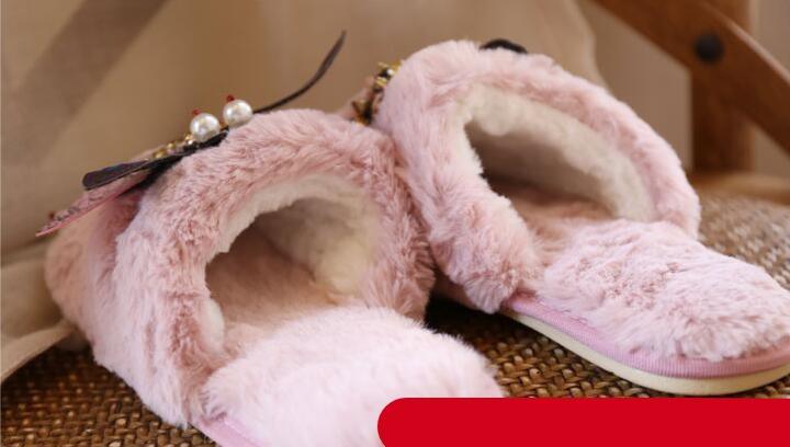 Winter Woman Warm Home Slippers Women Diamond Flip Flops Fur Slides Anti-slip Indoor Slippers Slip On Bedroom Shoes Memory Foam Wool Lining Indoor Ourdoor Non Skid Slippers Stevvex