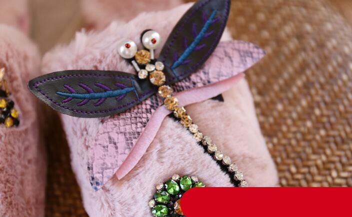 Winter Woman Warm Home Slippers Women Diamond Flip Flops Fur Slides Anti-slip Indoor Slippers Slip On Bedroom Shoes Memory Foam Wool Lining Indoor Ourdoor Non Skid Slippers Stevvex