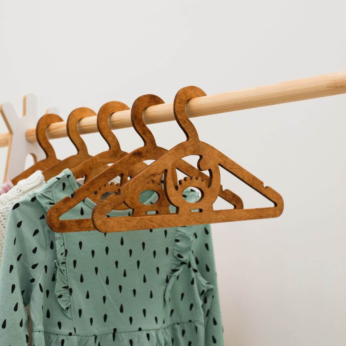 Pack of 10 Kid's Wooden Hangers - SJB-DIAMOND ELITES