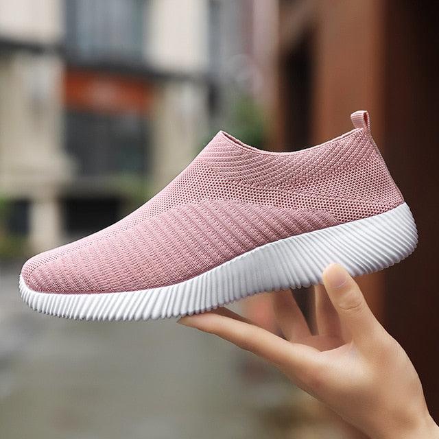 Woman Fashion New PU Leather Shoes Breathable Cute Heart Flats Casual White Sneakers Platform Tenis Comfortable Shoes Leather Womens Sneakers Stevvex