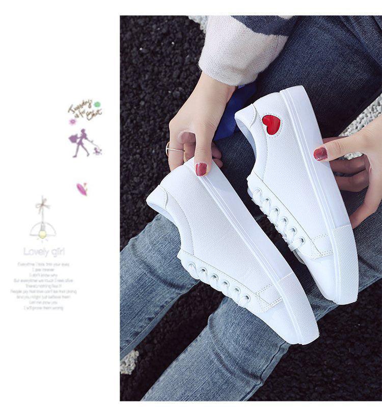 Woman Fashion New PU Leather Shoes Breathable Cute Heart Flats Casual White Sneakers Platform Tenis Comfortable Shoes Leather Womens Sneakers Stevvex