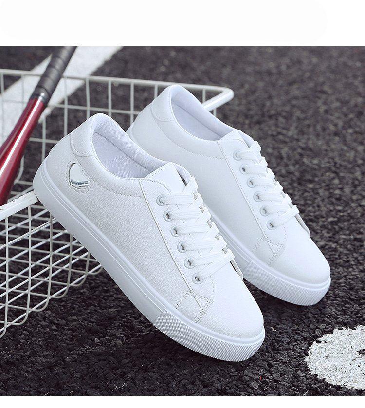 Woman Fashion New PU Leather Shoes Breathable Cute Heart Flats Casual White Sneakers Platform Tenis Comfortable Shoes Leather Womens Sneakers Stevvex