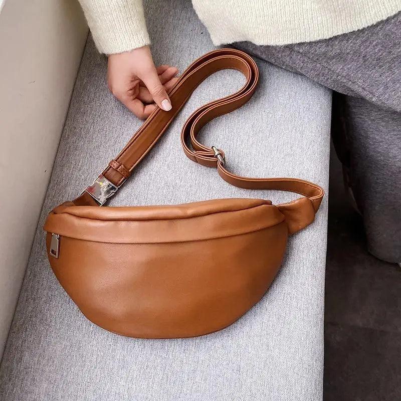 Women Black PU Leather Chest Luxurious Bags Fashionable Crossbody Waist Purse Unisex Fanny Bag Modern Traveling Bag Stevvex