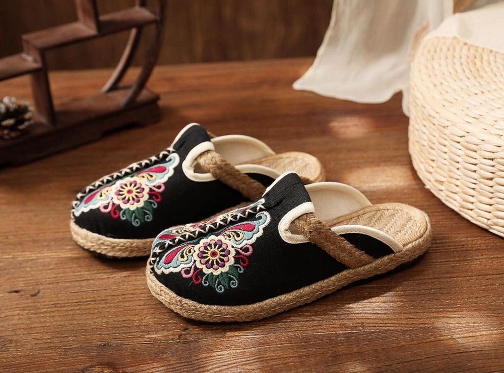 Women Casual Linen Handmade Mules Flat Slippers Retro Vegan Summer Canvas Comfortable Espadrille New Women Shoes Slides Flat Summer Style Handmade Retro Slippers Stevvex