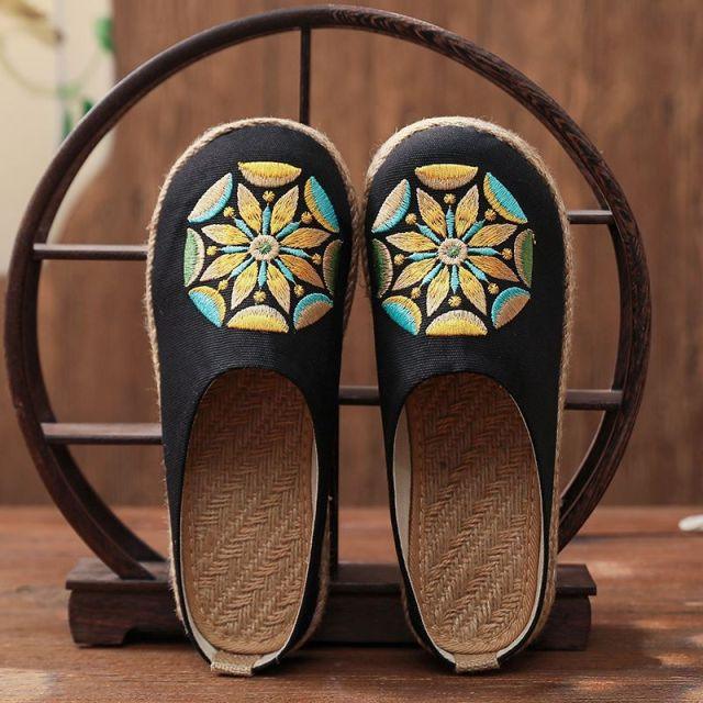 Women Casual Linen Handmade Mules Flat Slippers Retro Vegan Summer Canvas Comfortable Espadrille New Women Shoes Slides Flat Summer Style Handmade Retro Slippers Stevvex