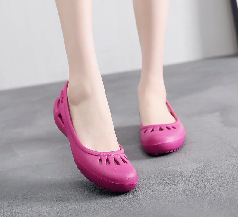 Women Clogs Modern Sandals Home Non-slip Summer Shoes Flat Slippers Plastic Waterproof Garden Shoes Classic Clog Casual Slip On Water Shoe Sandal Indoor Outdoor Slipper Stevvex