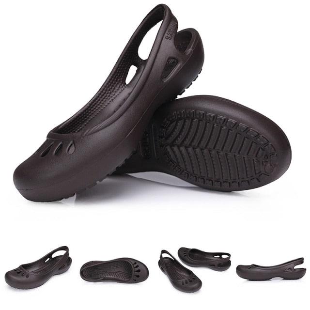 Women Clogs Modern Sandals Home Non-slip Summer Shoes Flat Slippers Plastic Waterproof Garden Shoes Classic Clog Casual Slip On Water Shoe Sandal Indoor Outdoor Slipper Stevvex