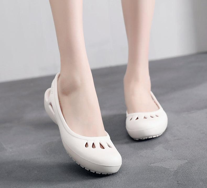 Women Clogs Modern Sandals Home Non-slip Summer Shoes Flat Slippers Plastic Waterproof Garden Shoes Classic Clog Casual Slip On Water Shoe Sandal Indoor Outdoor Slipper Stevvex