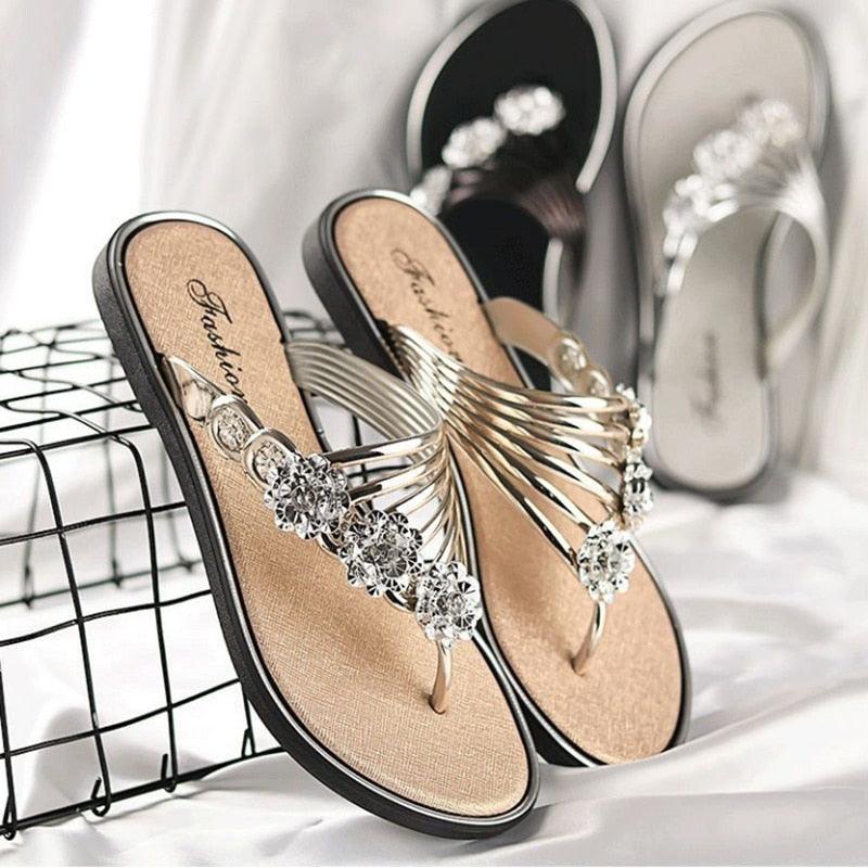 Women Fashion Silver High Quality Anti Skid Beach Sandals Lady Casual Golden Crystal Summer Home Sandals Women's T-Strap Thong Crystal Rhinestone Glitter Stretch Flat Sandal Stevvex