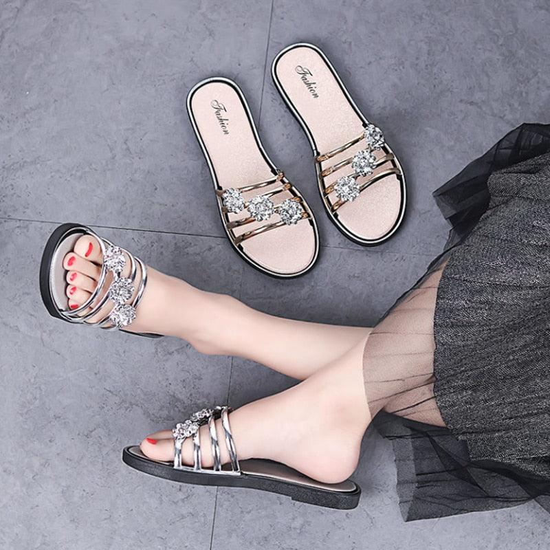 Women Fashion Silver High Quality Anti Skid Beach Sandals Lady Casual Golden Crystal Summer Home Sandals Women's T-Strap Thong Crystal Rhinestone Glitter Stretch Flat Sandal Stevvex