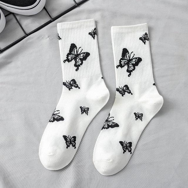 Women Korea Funny Socks Long Socks Black Cool Socks Harajuku GD Hip Hop Cotton Skateboard Socks Men New Trend Daisy Socks Men Stevvex
