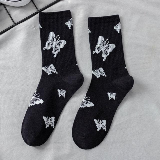 Women Korea Funny Socks Long Socks Black Cool Socks Harajuku GD Hip Hop Cotton Skateboard Socks Men New Trend Daisy Socks Men Stevvex