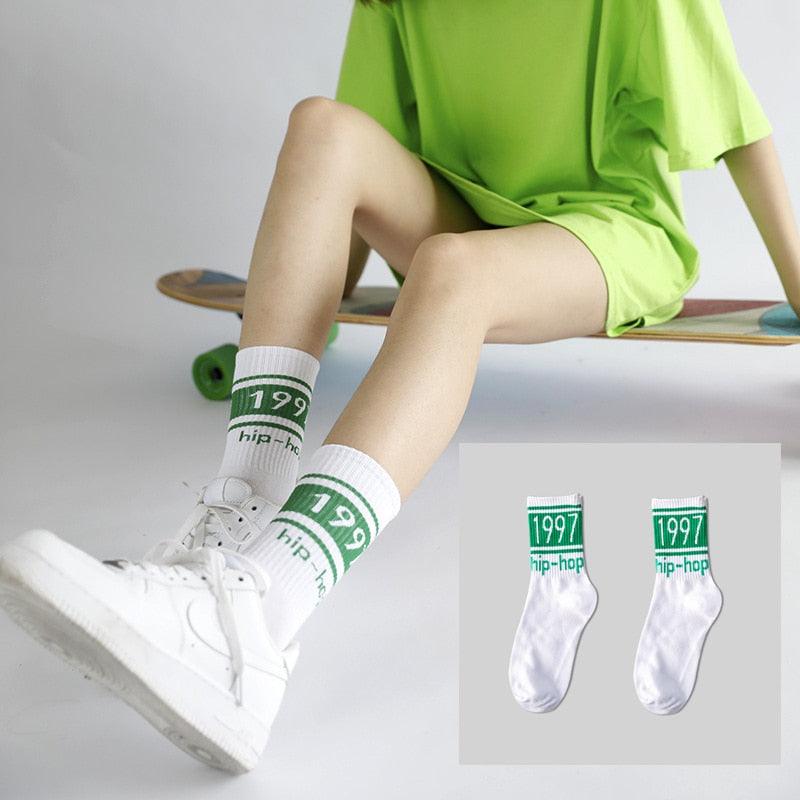 Women Korea Funny Socks Long Socks Black Cool Socks Harajuku GD Hip Hop Cotton Skateboard Socks Men New Trend Daisy Socks Men Stevvex