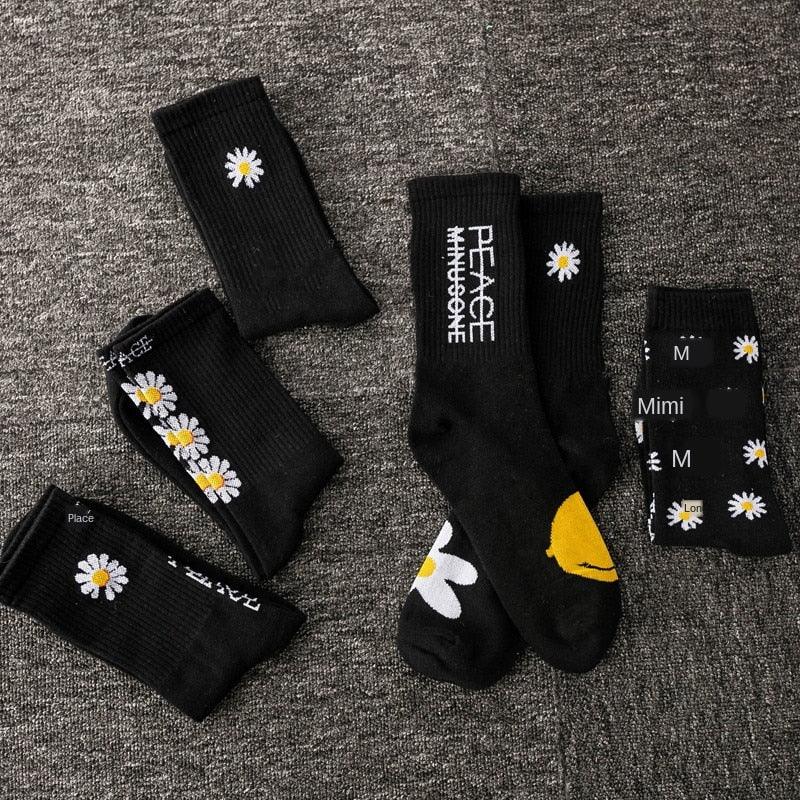Women Korea Funny Socks Long Socks Black Cool Socks Harajuku GD Hip Hop Cotton Skateboard Socks Men New Trend Daisy Socks Men Stevvex