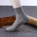 Women Korea Funny Socks Long Socks Black Cool Socks Harajuku GD Hip Hop Cotton Skateboard Socks Men New Trend Daisy Socks Men Stevvex