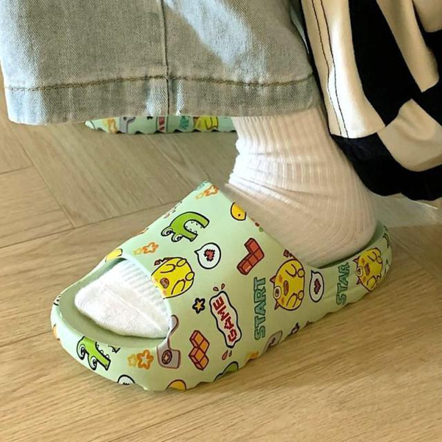Women Men Summer Slippers Beach Slides Sandals Cartoon Flip Flops Thick Soled Boys Girls Couples Bathroom Shoes Non-Slip Quick Drying Soft Massage Slides Comfortable Lightweight Open Toe Pool Spa Sandals Stevvex