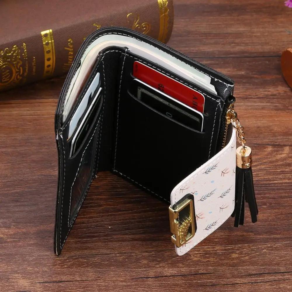 Women Pink PU Leather Short Wallet Trendy New Fashion  Vintage Mini Purses Cute Feather Design Wallets Stevvex