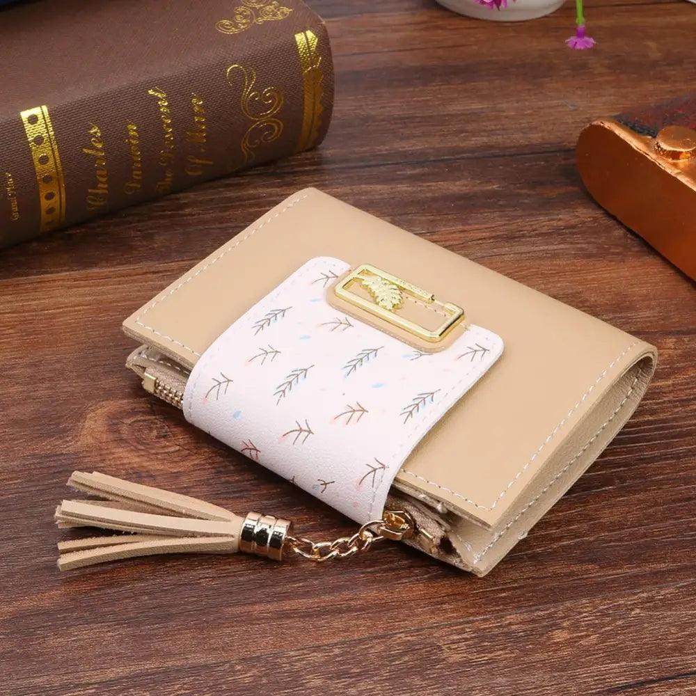 Women Pink PU Leather Short Wallet Trendy New Fashion  Vintage Mini Purses Cute Feather Design Wallets Stevvex