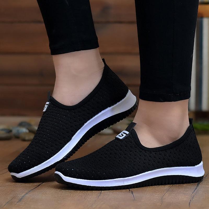 Women's Sneakers Espadrrilles Breathable Mesh Summer Shoes For Women Walking Solid Non Slip Casual Shoes Girls Tennis Slip On Sneakers Lightweight Comfortable Mesh Casual Sneakers Stevvex