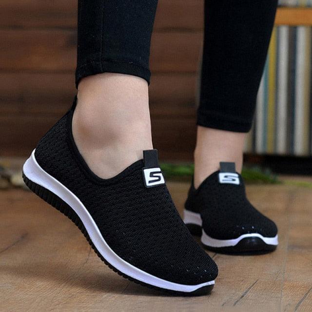 Women's Sneakers Espadrrilles Breathable Mesh Summer Shoes For Women Walking Solid Non Slip Casual Shoes Girls Tennis Slip On Sneakers Lightweight Comfortable Mesh Casual Sneakers Stevvex