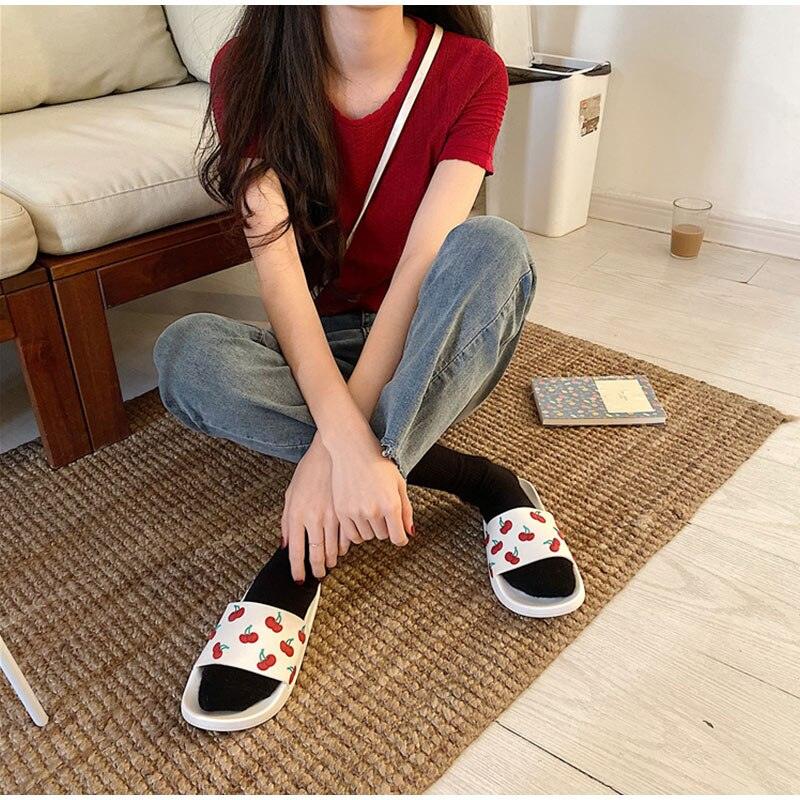 Women's Summer Flip Flops Slippers Soft Slides Cherry Home Bathroom Non Slip Casual Beach Quick Drying Slide Sandal With Thick Sole Non-Slip Soft Shower Open Toe Slippers Stevvex