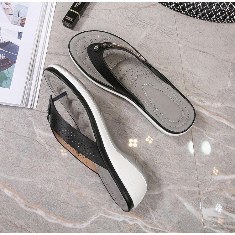 Women's Summer New Fashion Metal Button Slides Beach Shoes Modern Sandals Women Outside Platform Comfort Thong Style Flip Flops Sandals With Arch Support Thick Sole Outdoor Flip Flops Stevvex
